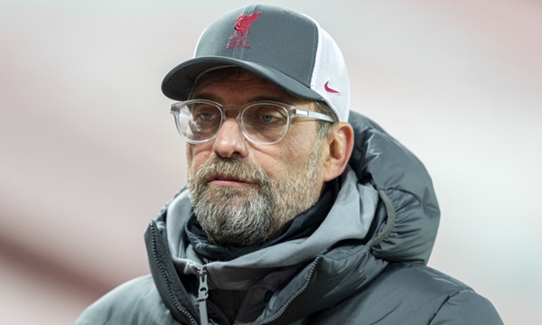 Hiện The Kop đã bị Man City bỏ xa đến 19 điểm trên BXH. Cơ hội bảo vệ chức vô địch gần như là không còn. Giờ đây mục tiêu còn lại của họ chính là đấu trường Champions League.