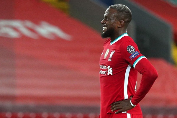 10. Divock Origi - Sau mùa bóng 2018/19 chói sáng, tiền đạo người Bỉ đã không còn để lại dấu ấn nào đáng kể. The Kop kỳ vọng sẽ thu về 15 triệu bảng nếu bán Origi vào mùa Hè tới.