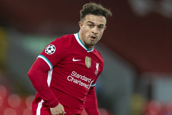 8. Xherdan Shaqiri - "Messi Thụy Sĩ" không còn được HLV Jurgen Klopp trọng dụng. Liverpool đã ra giá 23 triệu bảng để bán đứt tiền vệ này.