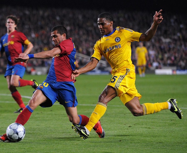 Vòng bán kết Champions League 2008/09, Barca bị Chelsea cầm hòa 0-0 ở trận lượt đi.