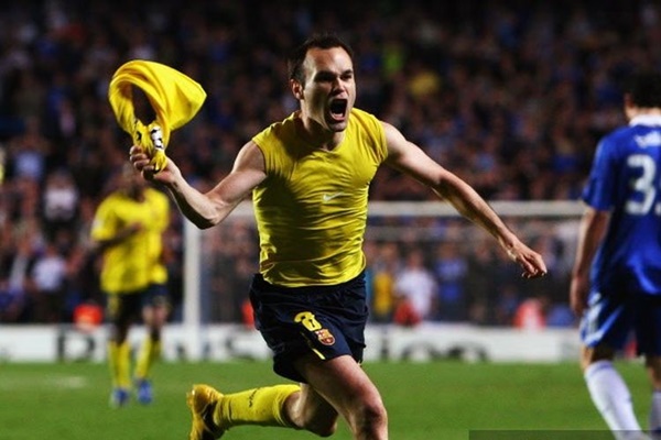 Bi kịch đến với Chelsea vào phút thứ 90 khi Andres Iniesta tung cú dứt điểm từ ngoài vùng cấm làm tung lưới Petr Cech gỡ hòa 1-1 cho Barca. Đội bóng xứ Catalunya đi tiếp nhờ luật bàn thắng trên sân khách.