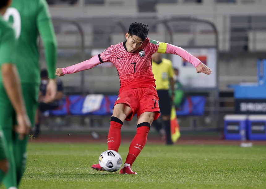 Son Heung-min tỏa sáng.