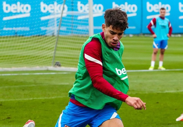Những cầu thủ trẻ do La Masia đào tạo sẽ có nhiều cơ hội để thể hiện.