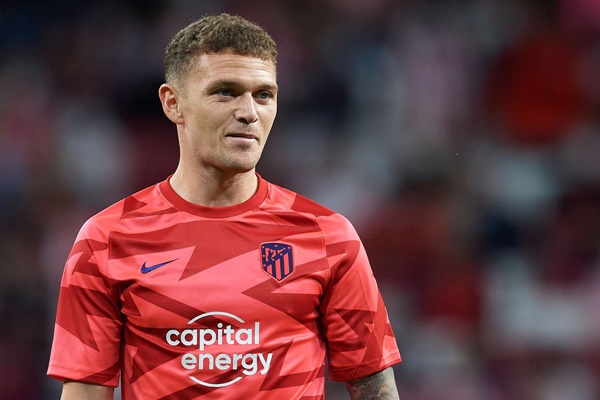 Tiền vệ trung tâm - Kieran Trippier: Tuyển thủ Tam Sư có thể thi đấu đa năng trong vai trò của hậu vệ hoặc tiền vệ.