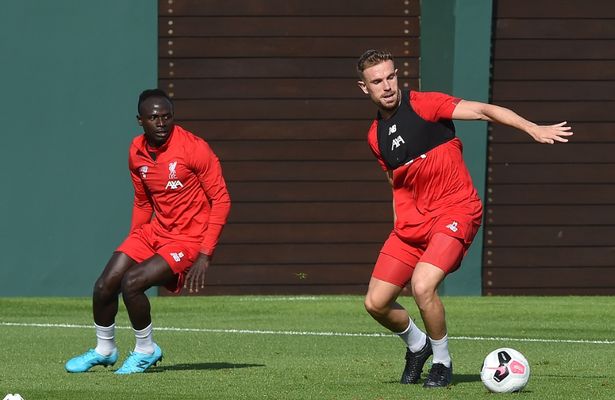 Cơn bão chấn thương ập đến với Liverpool.