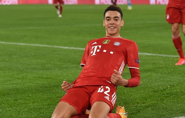 7. Jamal Musiala (+45 triệu euro) - Ngôi sao 18 tuổi được đánh giá là tương lai của cả Bayern Munich lẫn tuyển Đức. Hiện Musiala được định giá là 55 triệu euro.