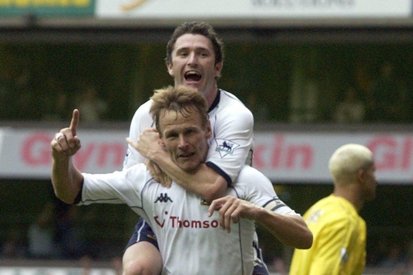 5. Teddy Sheringham và Darren Anderton - 27 bàn: Giành phần lớn vinh quang ở Man Utd, nhưng Teddy Sheringham lại nhận được nhiều đường kiến tạo nhất từ người đồng đội trong màu áo Tottenham là Darren Anderton.