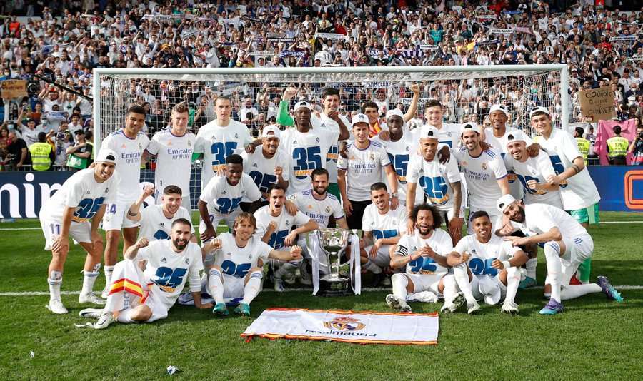 Real đăng quang chức vô địch La Liga.