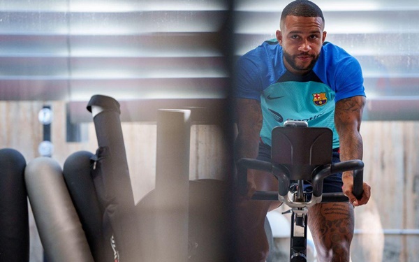 Memphis Depay được đồn đoán là sẽ rời Barca vào Hè này.