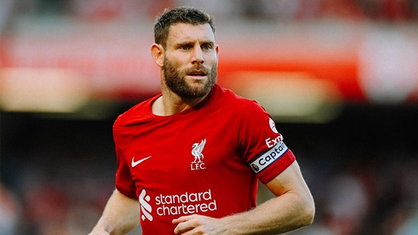9. James Milner (87 kiến tạo) - Ngôi sao thuộc biên chế Liverpool là cái tên hiếm hoi vẫn còn đang chinh chiến tại Premier League và có cơ hội nâng cao thành tích.