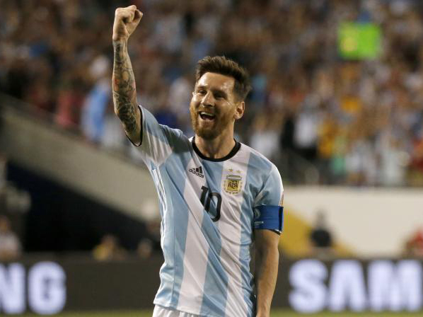Ảnh bài viết Điểm tin sáng 19/06: Chốt tương lai Wenger; Messi đi vào lịch sử; Barca sắp có tân binh đầu tiên
