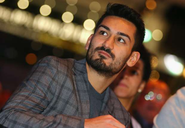 Ảnh bài viết Tiết lộ: Gundogan suýt là người của Man United
