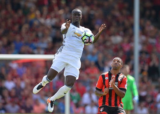 Ảnh bài viết Sướng Ibra, đừng quên Eric Bailly