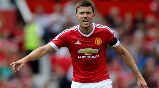 Carrick có thể là giải pháp nâng tầm Pogba. Ảnh: Internet.