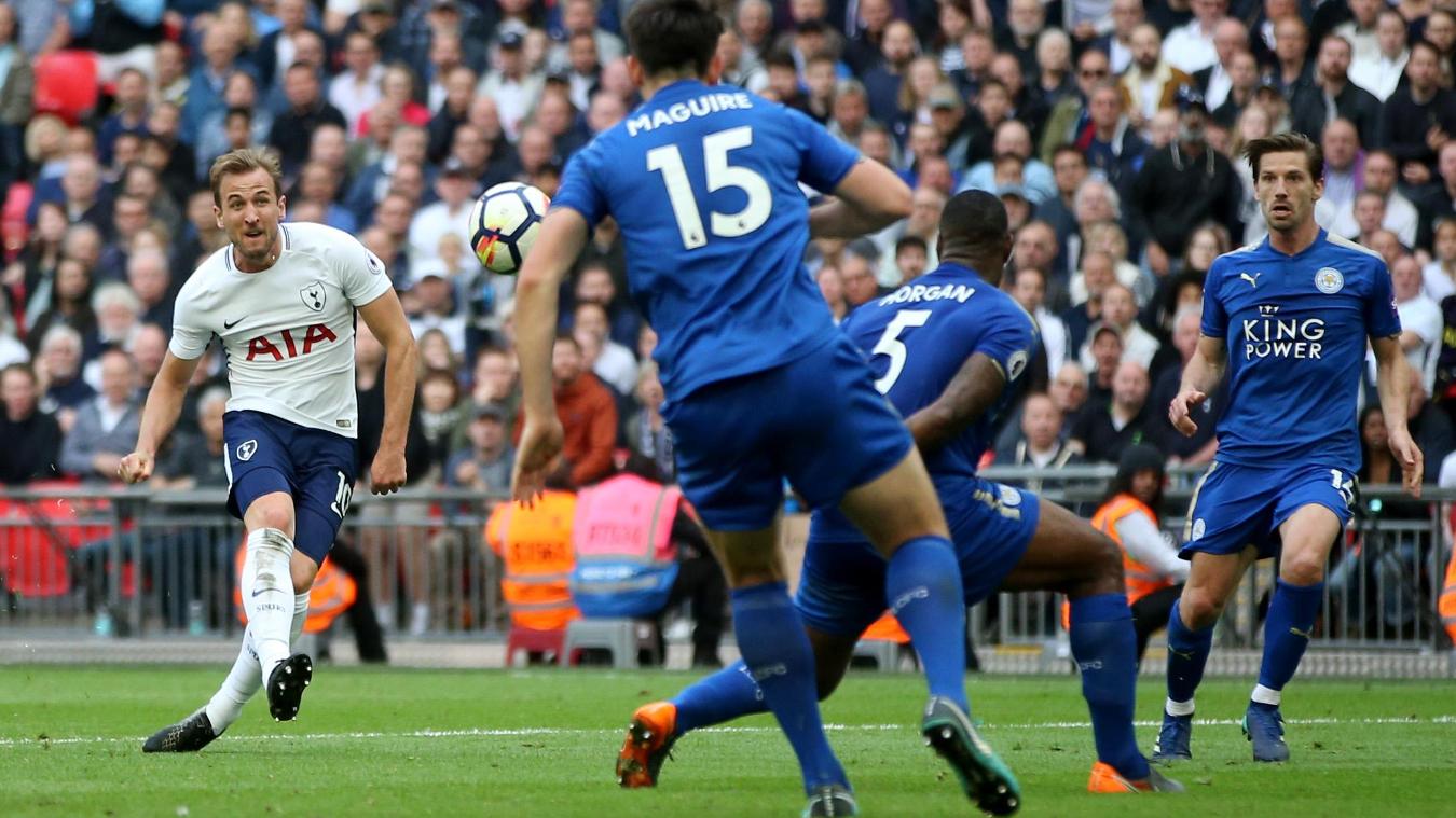 Sang hiệp 2, Tottenham mới chịu bừng tỉnh. Theo đó, từ phút 49 đến 60, Tottenham ghi liền 3 bàn thắng, qua đó dẫn ngược Leicester City 4-3.