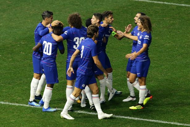Dưới thời Sarri, Chelsea chơi tấn công rất chủ động thông qua sơ đồ 4-3-3.