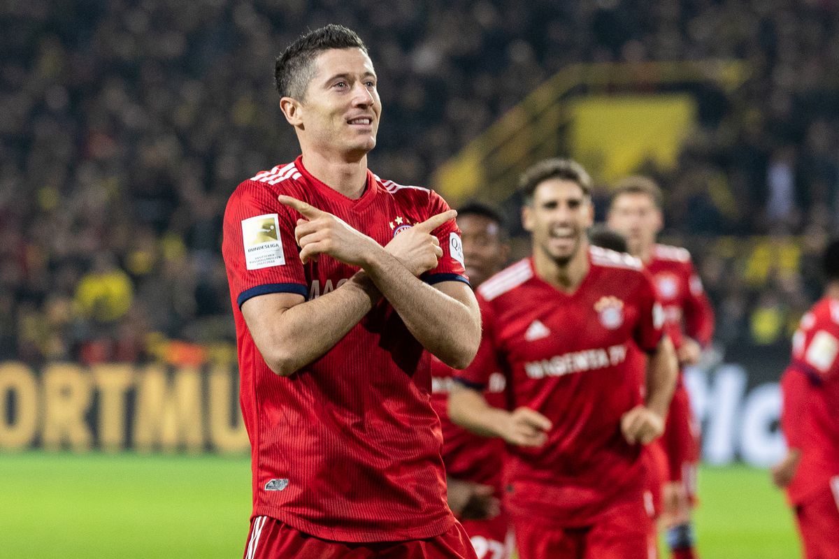 Bayern Munich, Chelsea, Roma, Marseille, Tottenham - 2 cầu thủ.