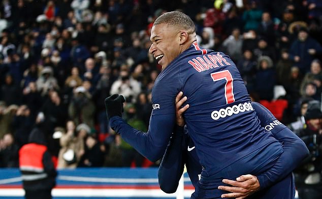 Kết quả là Kylian Mbappe lập cú hattrick.