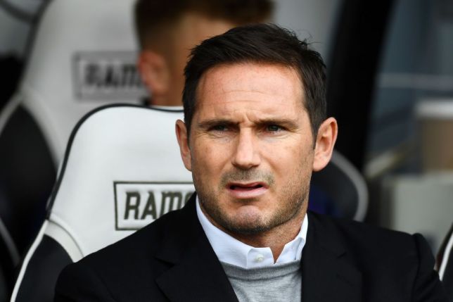 Lampard ở rất gần Chelsea.