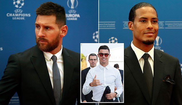 Sau Van Dijk và Messi, Cristiano Ronaldo cũng đã xuất hiện.