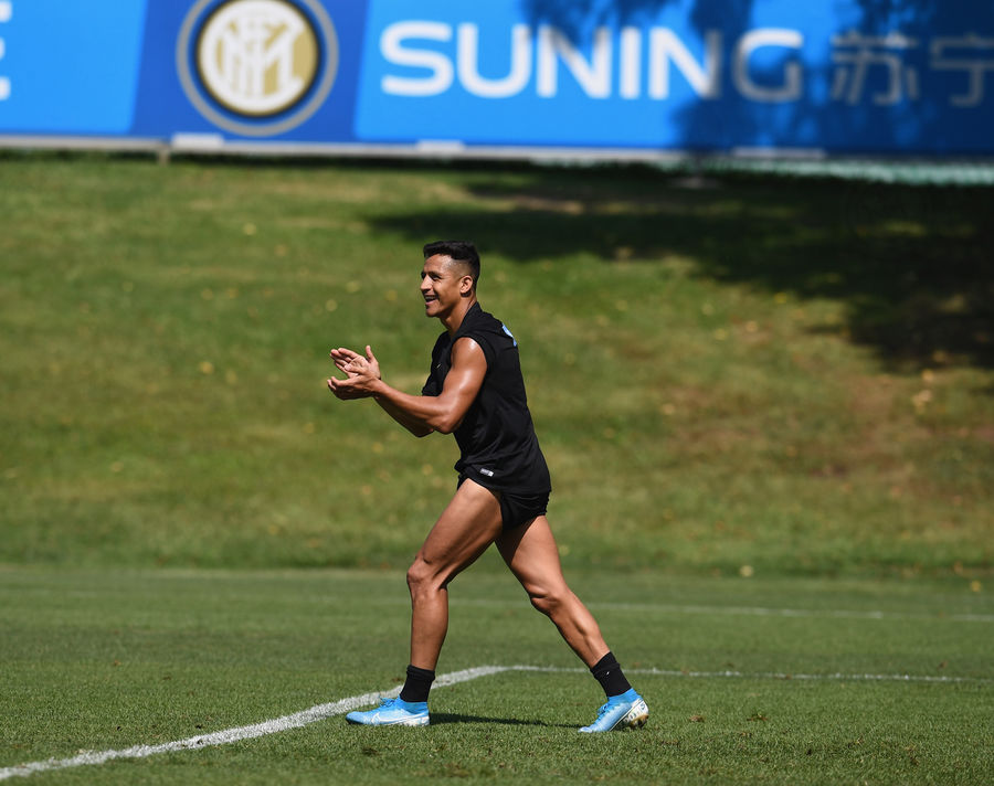 Sanchez thể hiện tinh thần khá sảng khoái tại Inter Milan.