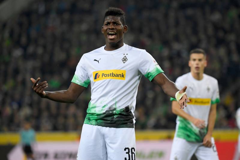 7. Breel Embolo, tiền đạo, Borussia Monchengladbach: Embolo từng tiêu tốn của Schalke 20 triệu euro 3 năm trước nhưng không đáp ứng được kỳ vọng. Hè này, Embolo chuyển sang khoác áo Gladbach với giá 10 triệu và đang chơi tuyệt hay giúp CLB này dẫn đầu BXH Bundesliga.