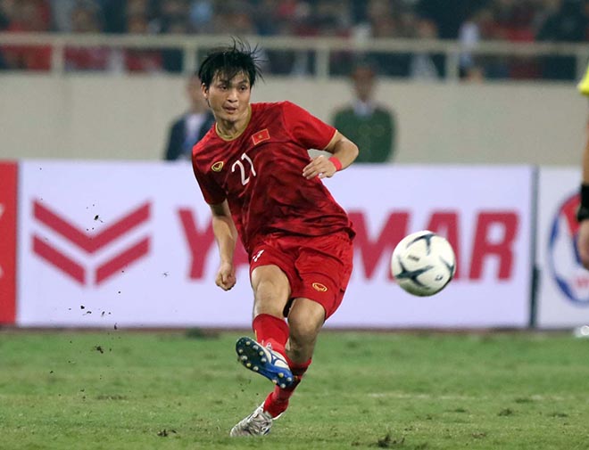 Trận đối đầu giữa Việt Nam và UAE trong khuôn khổ vòng loại World Cup 2022 khu vực châu Á đã kết thúc với chiến thắng 1-0 cho ĐT Việt Nam.