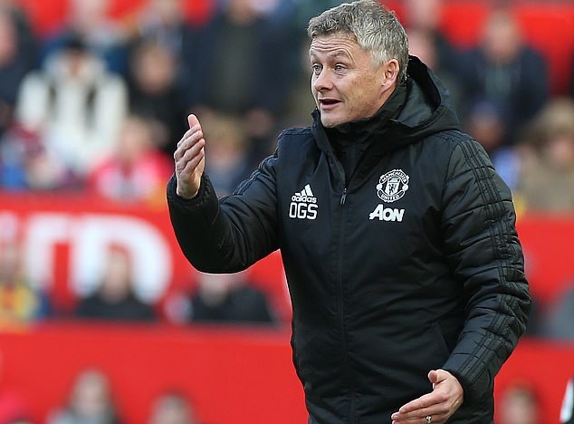 Ảnh bài viết Man Utd nên chọn ai trong 2 lựa chọn: "Cựu trò cưng" của Solsa và máy dội bom 33 tuổi