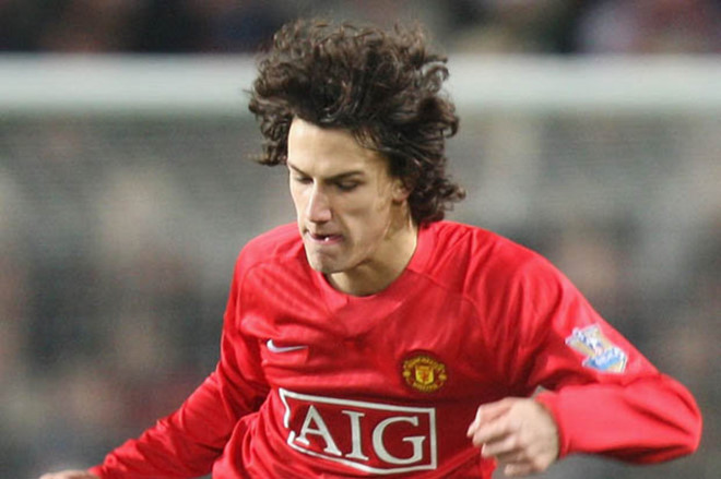 Rodrigo Possebon - Cầu thủ này chỉ có đúng 3 lần khoác áo Man United trước khi bị bán đứt cho Santos năm 2010.
