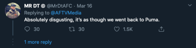 Thực sự quá kinh tởm. Chẳng khác nào chúng ta trở lại với Puma cả.