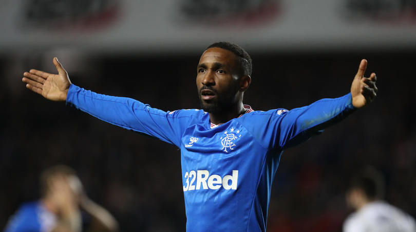 Theo Jermain Defoe, bóng đá thời điểm này không còn là thứ quan trọng nhất khi cả thế giới đang phải oằn mình chống đại dịch Covid-19.