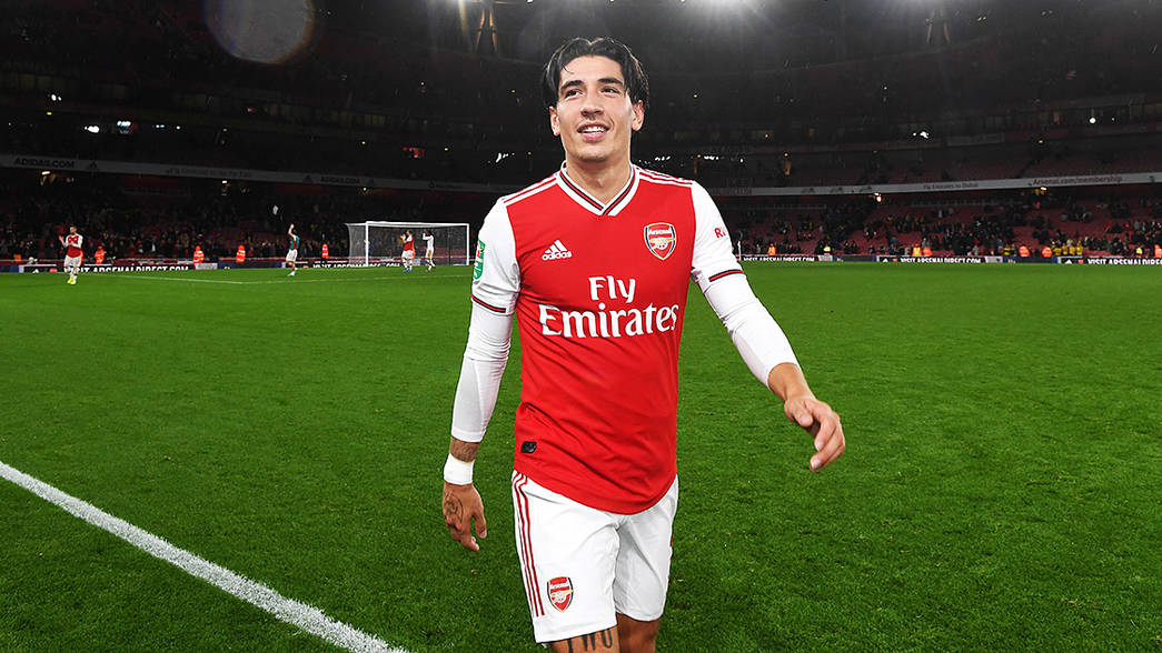 Hậu vệ phải Hector Bellerin.