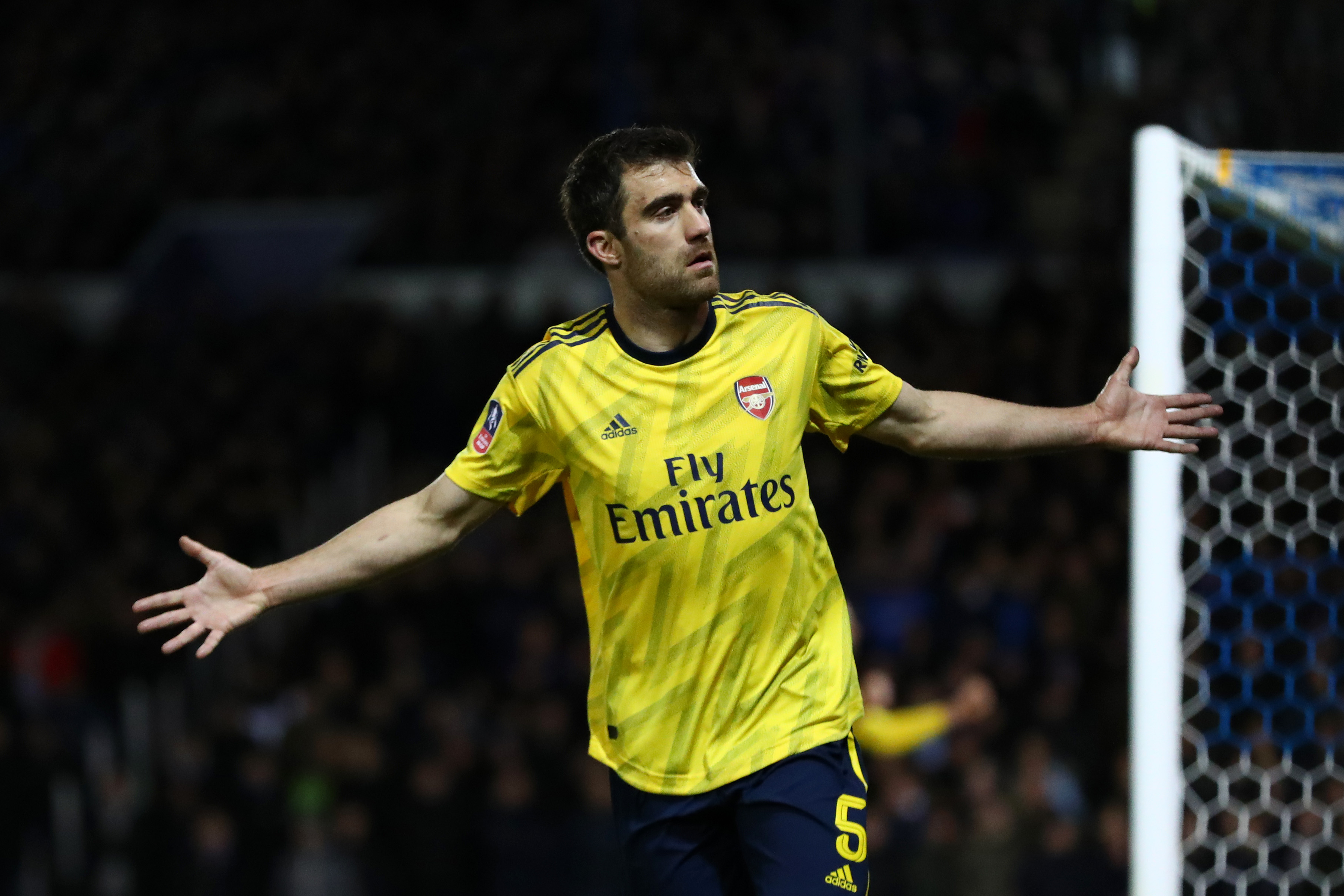 Ảnh bài viết Vì sao "nạn nhân của Gabriel" không thể rời Arsenal tới PSG?