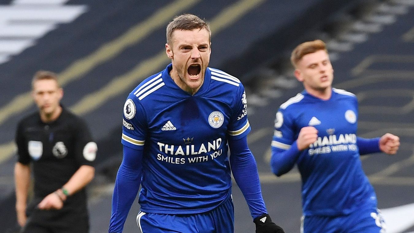 Tottenham Hotspur 0-2 Leicester City: Jamie Vardy đã ghi 19 bàn trong 19 trận sân khách gần nhất ở Premier League. Anh cũng là cầu thủ đầu tiên ghi bàn thắng trên sân khách vào lưới cùng một đối thủ ở 3 SVĐ khác nhau tại Premier League (White Hart Lane, Wembley Stadium và Tottenham Hotspur Stadium).