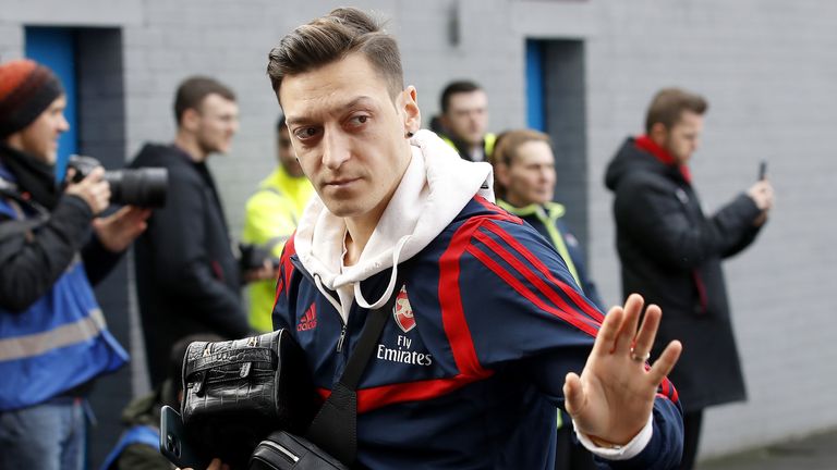 Không còn là tin đồn, Mesut Ozil đã chính thức chia tay Arsenal sau khoảng 8 năm gắn bó.