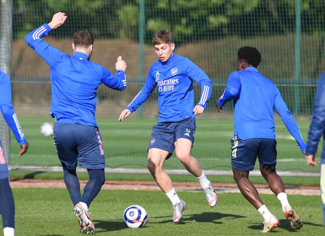 Hiện tại, Arsenal đang đứng tận vị trí thứ 11 và chỉ hơn nhóm xuống hạng đúng 12 điểm. Ngược lại, họ cũng kém Top 4 Premier League 11 điểm.