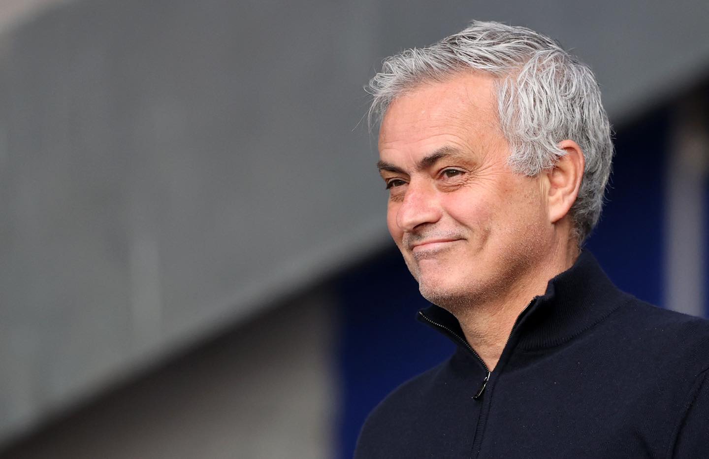 Mourinho chính thức tái xuất.