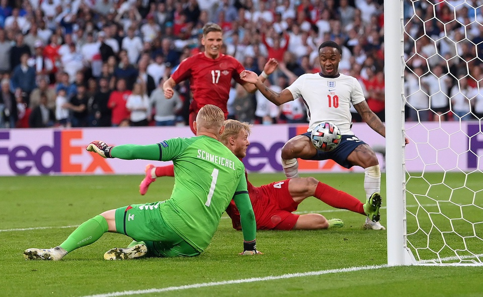 Đan Mạch mở tỷ số trước nhưng Tam sư kịp có bàn gỡ.