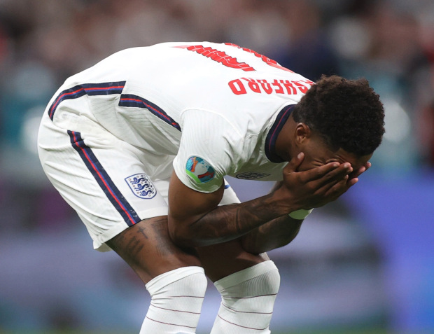 Marcus Rashford là một trong những cầu thủ được tung vào sân trong trận chung kết EURO 2020 chỉ để đá 11m.