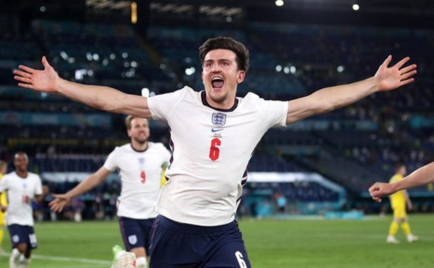 Harry Maguire vừa trải qua một kỳ EURO 2020 thành công. Dù tuyển Anh thất bại trong trận chung kết trước Ý nhưng Maguire chơi khá hay, là chốt chặn đáng tin cậy.
