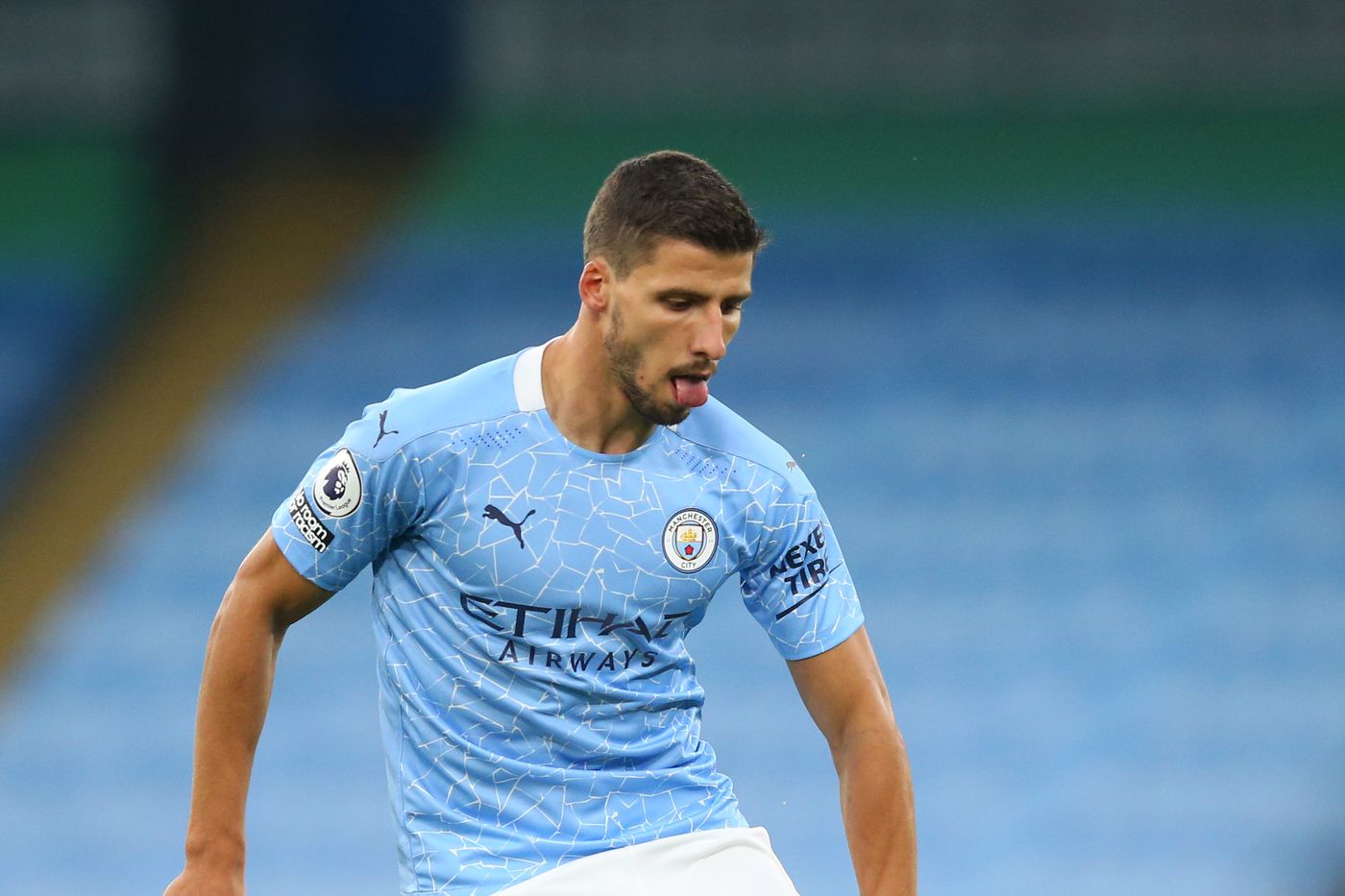 Ruben Dias cho thấy anh xứng đáng với mức giá 61 triệu bảng. Mùa giải vừa qua, anh là hậu vệ hay nhất Premier League.
