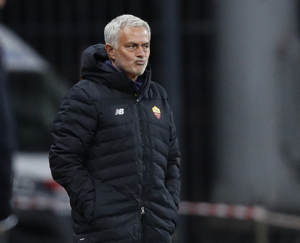 Sau thất bại 2-3 đáng tiếc trước Lazio ở Serie A, HLV Jose Mourinho muốn các học trò nhanh chóng trở lại.