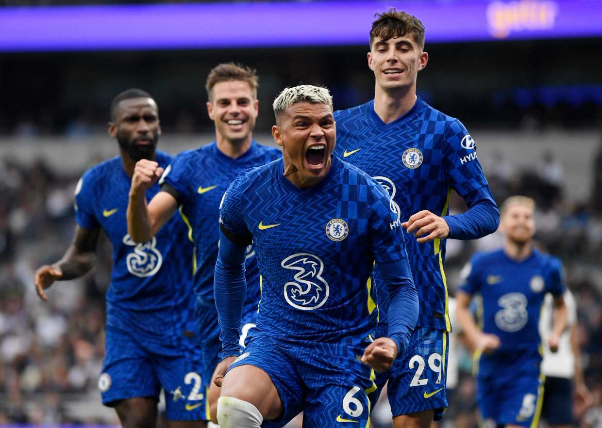 Không ngạc nhiên khi siêu máy tính dự đoán The Blues sẽ lên ngôi vô địch vào cuối mùa. Họ giành 31 chiến thắng, 6 hòa và thua 1, đạt số điểm 99.