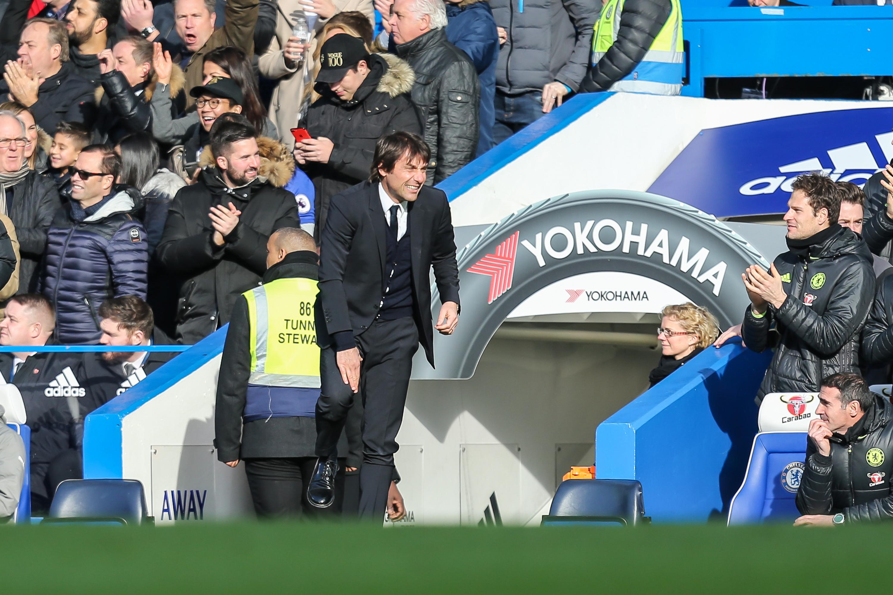 Trận đó, Chelsea thắng Arsenal 3-1 và bỏ xa đội bám đuổi lên tới 12 điểm. Cuối mùa, Chelsea lên ngôi vô địch thuyết phục.
