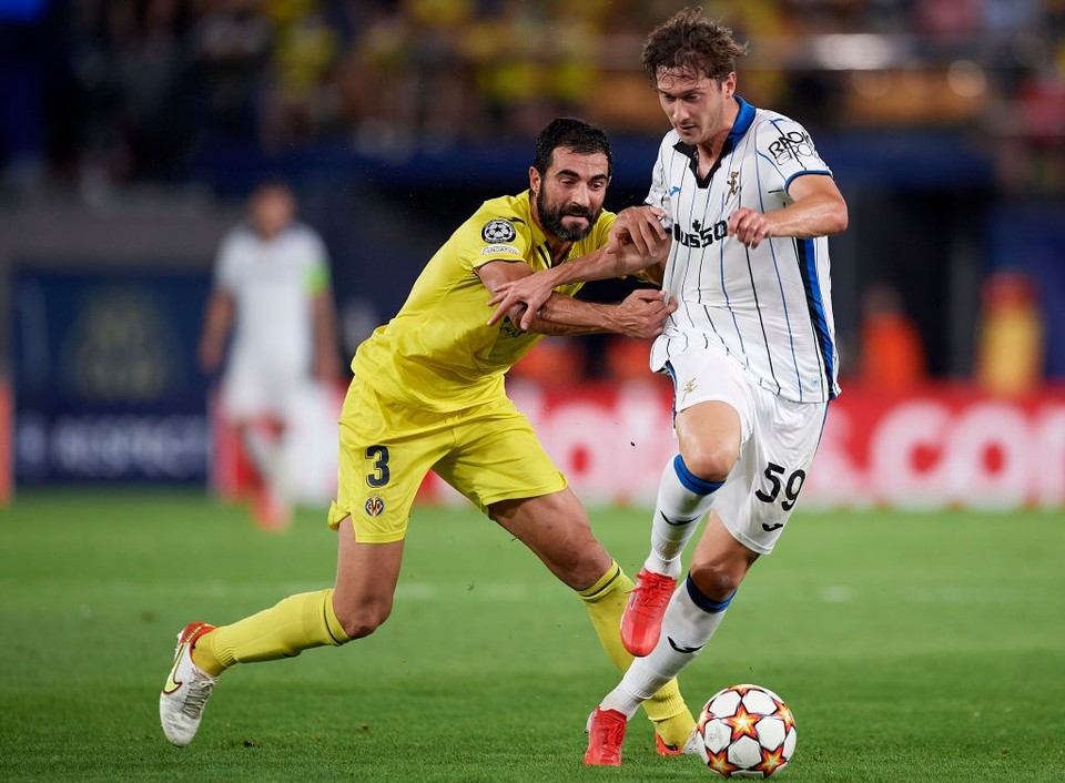 Atalanta hoặc Villarreal (bảng F): Do tuyết rơi dày đặc, trận chiến giữa 2 CLB này bị hoãn. Đội nào thắng trong trận đấu rạng sáng mai (10/12) sẽ cùng Man Utd đi tiếp. Ngược lại, đội thua cuộc phải xuống chơi ở Europa League.