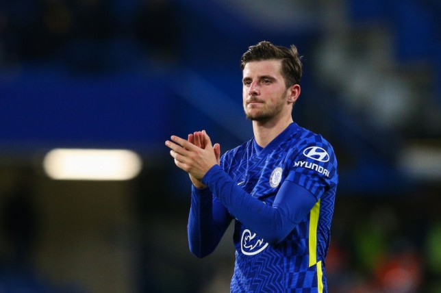 9. Mason Mount (Chelsea). Không những làm tốt nhiệm vụ kiến tạo, Mount còn cho thấy khả năng săn bàn ấn tượng. Mùa giải năm nay, anh đã có 7 bàn thắng tính trên mọi đấu trường.