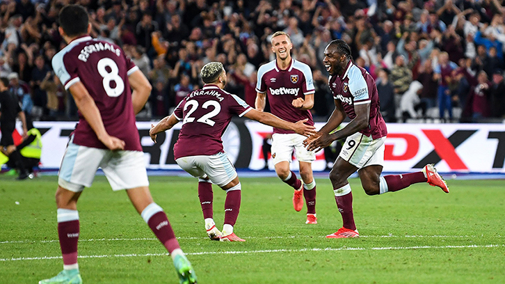Với nhiều đội bóng mạnh cạnh tranh, West Ham sẽ phải hài lòng với vị trí thứ 7. Tỷ lệ cược Top 4: 6/1.