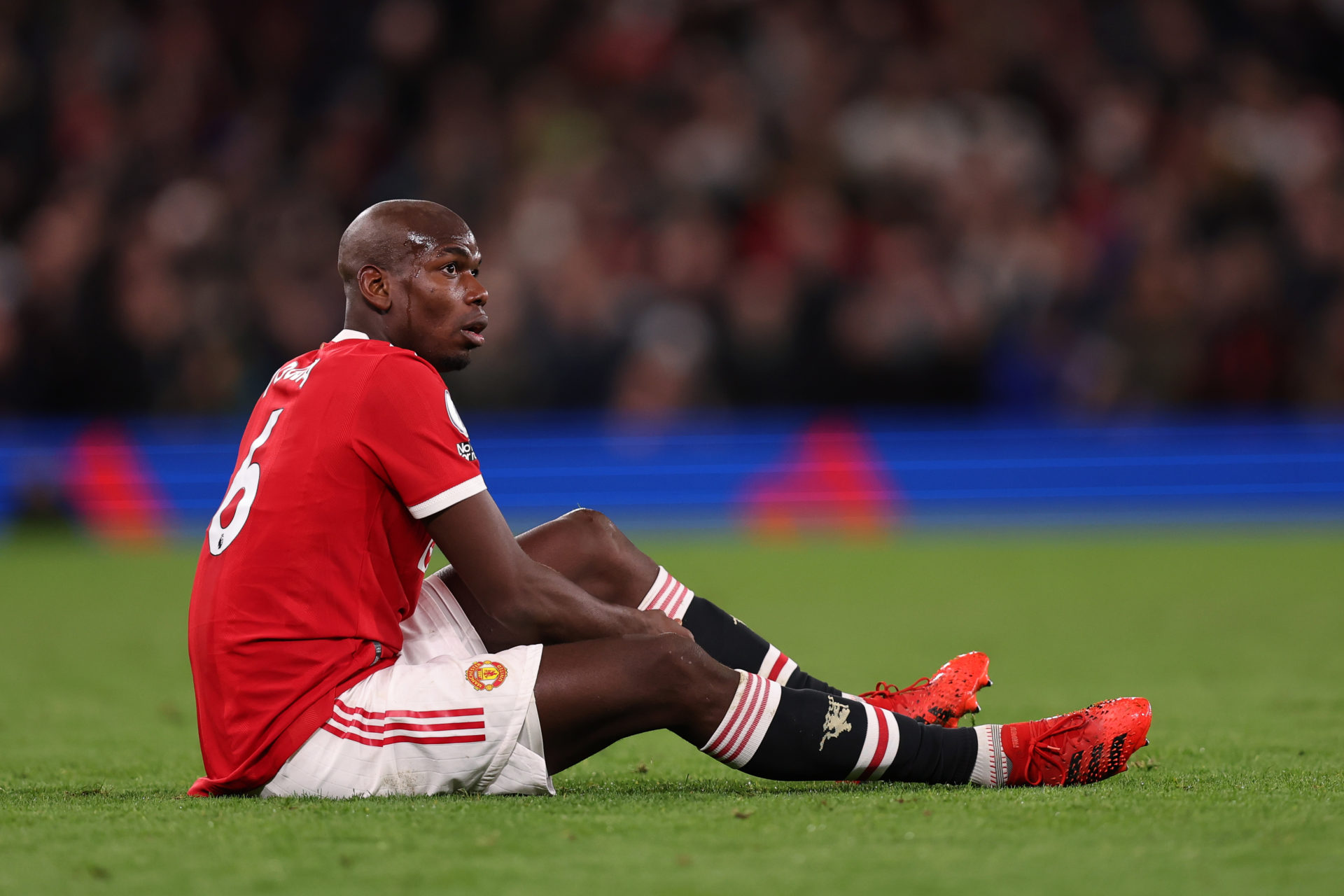 5. Paul Pogba - 290 nghìn bảng/tuần: Tiền vệ người Pháp không duy trì được phong độ ổn định tại Old Trafford. Khi mà hợp đồng sắp đáo hạn, Pogba có thể ra đi dưới dạng tự do.