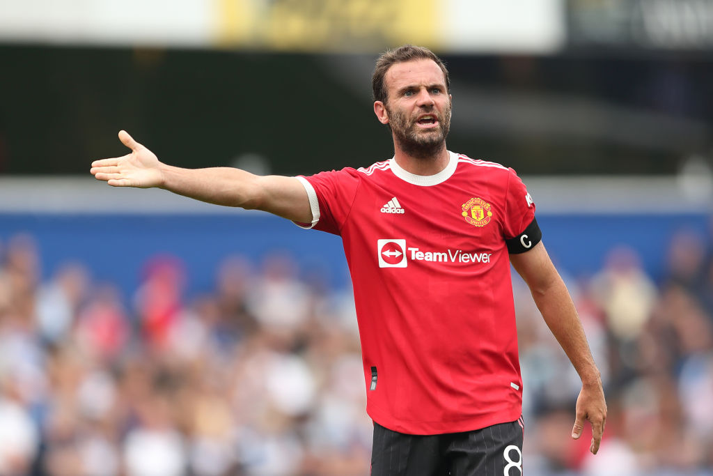 10. Juan Mata - 160 nghìn bảng/tuần: Anh sắp đáo hạn hợp đồng và có khả năng sẽ chia tay Man Utd.