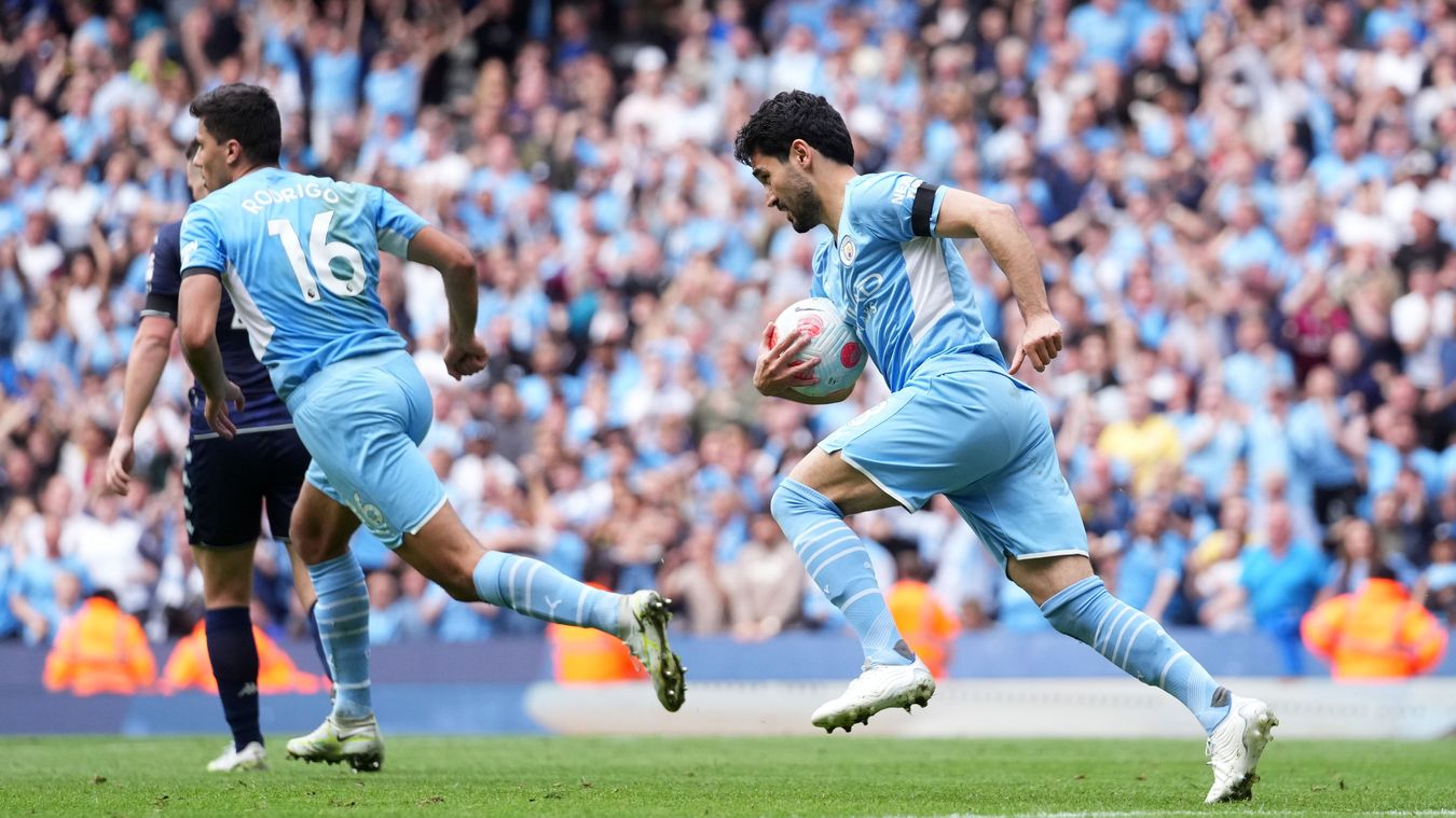 Man City liên tục có 3 bàn để ngược dòng.